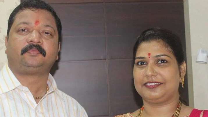 मुंबई में शिवसेना विधायक के घर से मिली पत्नी की लटकती लाश, जांच में जुटी पुलिस