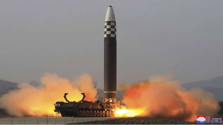 किम जोंग का बायडेन को जवाब? नॉर्थ कोरिया ने ताबड़तोड़ दागीं 3 मिसाइलें