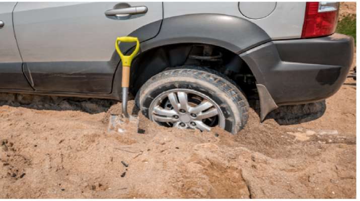 how-to-get-out-a-car-if-it-gets-stuck-in-the-sand-this-is-a-great-way