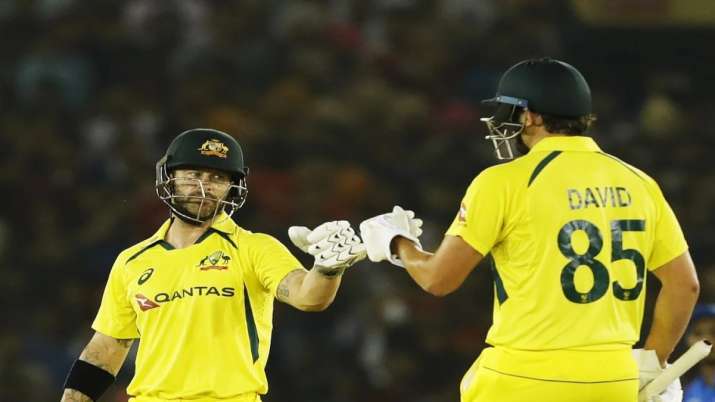 IND vs AUS: भारतीय गेंदबाजों ने किया टीम का बंटाधार, ऑस्ट्रेलिया ने 4 गेंद पहले हासिल किया 209 का लक्ष्य