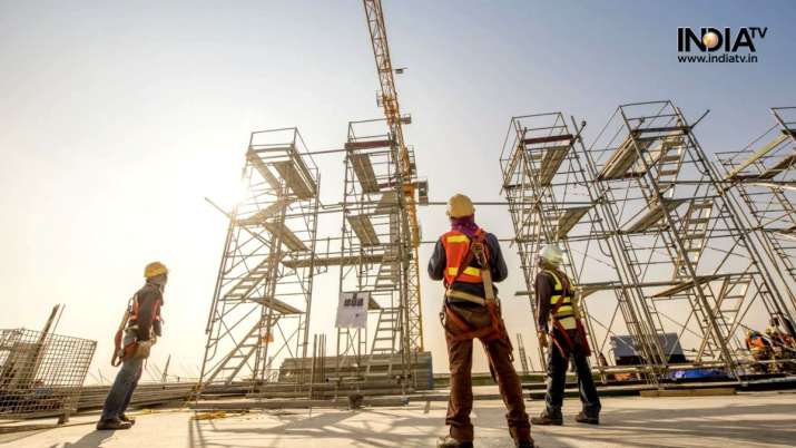 The cost of 384 infrastructure projects in the country increased by Rs 4.52 lakh crore, the report revealed