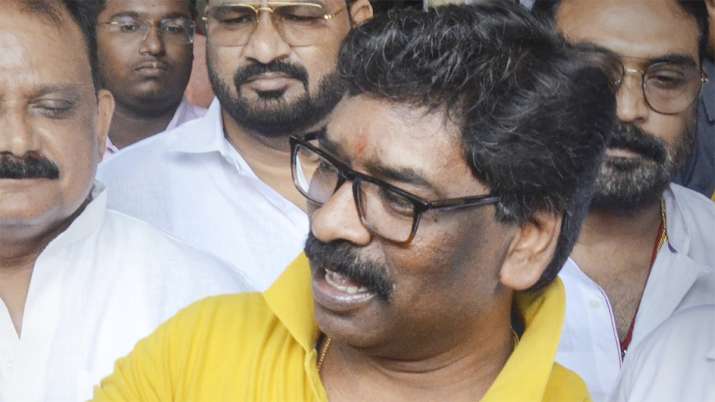 If I stay here for 5 years, I will strengthen tribals: Hemant Soren before appearing before ED | ED के सामने पेश होने से पहले हेमंत सोरेन ने चला आदिवासी कार्ड, दिया बड़ा बयान