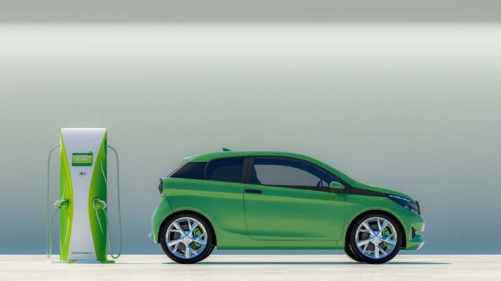 If you are planning to buy an electric car, then be ready to fight with these 5 problems.