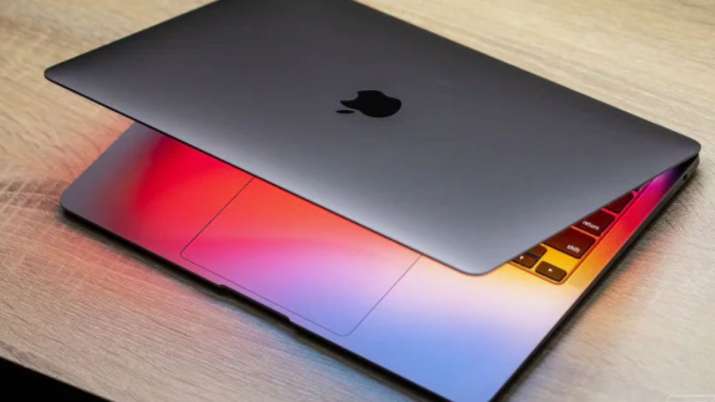 New Apple MacBook Air may launch in April 2023 with 15 inch display know latest features price । अप्रैल में लॉन्च हो सकता है नया मैकबुक एयर, यूजर्स को मिलने वाले हैं धांसू फीचर्स