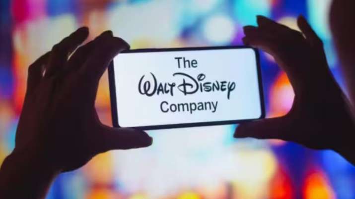 Walt Disney में छंटनी, एक झटके में 7000 की गई नौकरी, CEO बोले-ये तो बस शुरुआत है