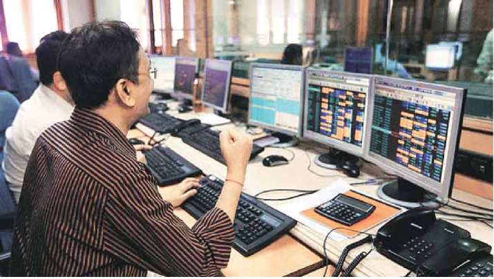 Strong rally in the stock market, Sensex jumped 467 points to close to 63 thousand, Reliance, Adani Group stocks rose| शेयर बाजार में ताबड़तोड़ रैली, सेंसेक्स 467 अंक उछलकर 63 हजार के करीब पहुंचा, रिल