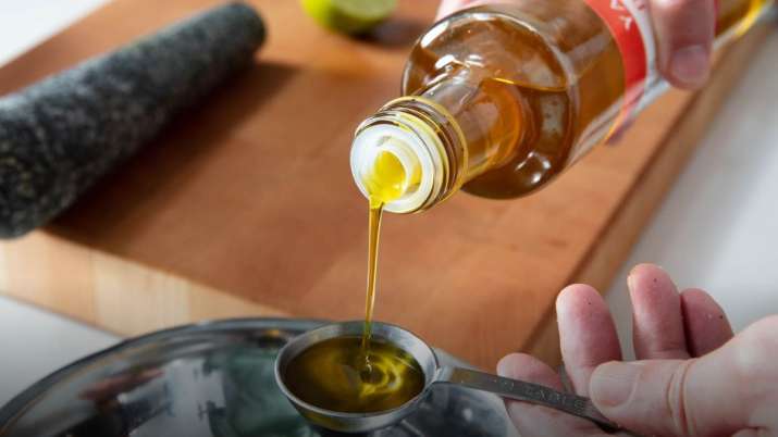buy mustard oil at a cheaper rate in this state himachal pradesh 110 rs per liter | अब सस्ती रेट पर सरसों का तेल खरीद सकेंगे इस राज्य के लोग, ऐसे होगा ये कमाल