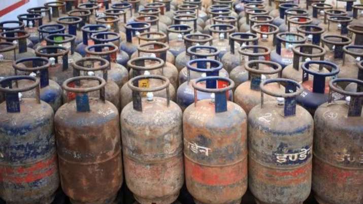 Price Hike: LPG became expensive again after two months, know now how much the price of gas cylinder has become in your city