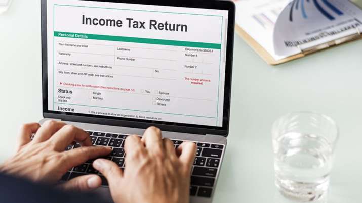 File your ITR by July 31, otherwise you will have to pay a fine of Rs 5000 | 31 जुलाई तक​ हर हाल में फाइल कर लें अपना ITR, वरना देना होगा इतने हजार रुपये का जुर्माना