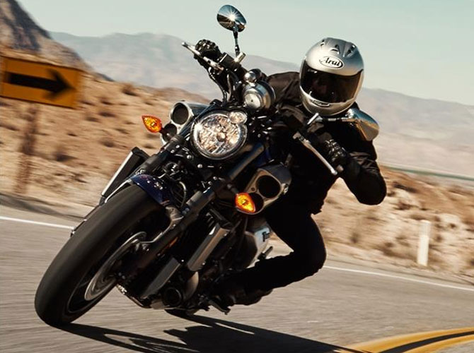 2016 Yamaha VMAX, one of the most powerful Yamaha bikes India TV Hindi