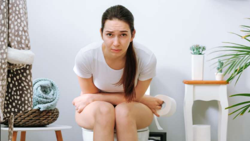 कब्ज में फायदेमंद (ber for constipation): कब्ज की समस्या में बेर का सेवन काफी फायदेमंद माना जाता है। ये एक लेक्सटेसिव की तरह काम करता है और बॉवेल मूवमेंट बढ़ा कर कब्ज की समस्या से बचाता है। 