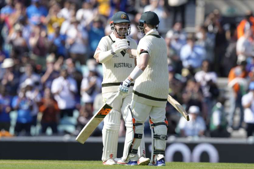 76 रन पर तीन विकेट गिर जाने के बाद स्टीव स्मिथ और ट्रेविस हेड में ऑस्ट्रेलियाई पारी को संभाला और अपनी टीम के स्कोर को एक अच्छी स्थिति में ला खड़ा किया। इन दोनों बल्लेबाजों के बीच एक एतिहासिक साझेदारी हुई, जहां दोनों ने मिलकर 251 रन जोड़े। ये वर्ल्ड टेस्ट चैंपियनशिप के फाइनल की सबसे बड़ी साझेदारी है।