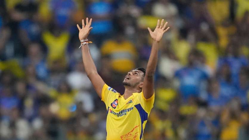 In the match played against Mumbai Indians in IPL 2024, Chennai Super Kings bowler Mitisha Patherana took 4 wickets by giving 28 runs in 4 overs.  He bowled in this match with an economy of 7.00.  He has taken a total of 11 wickets this season. 
