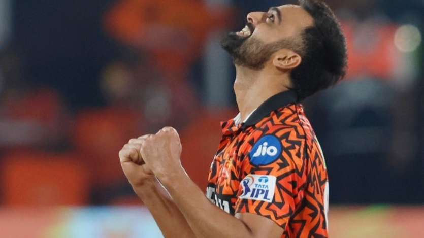 Jaydev Unadkat's name is at number two in this list. He has played for 8 teams in IPL. These include Kolkata Knight Riders, Royal Challengers Bangalore, Delhi Capitals, Rising Pune Super Giants, Rajasthan Royals, Mumbai Indians, Lucknow Super Giants and Sunrisers Hyderabad.
