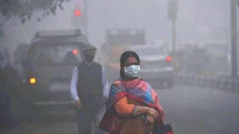 Delhi also recorded its first fog of this winter season. According to data, last year the first light fog was seen on October 31 while in 2022 it was seen on October 12. 
