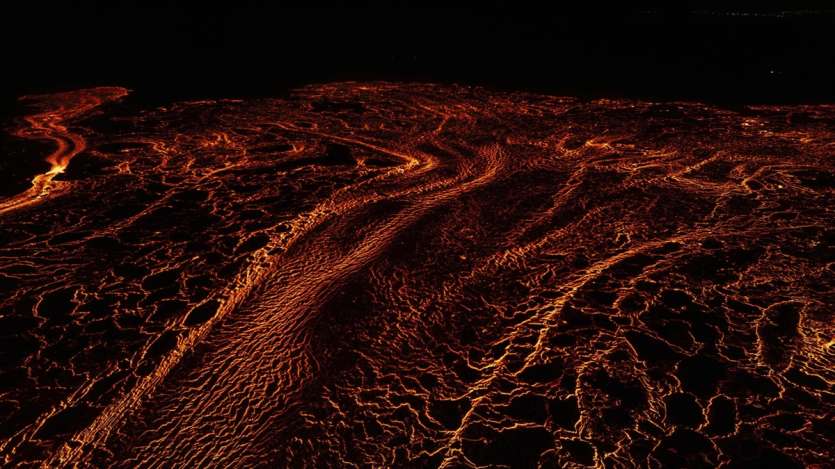 Kantor Meteorologi Islandia, yang memantau aktivitas seismik, memperkirakan letusan tersebut jauh lebih kecil dibandingkan letusan sebelumnya pada Agustus. 