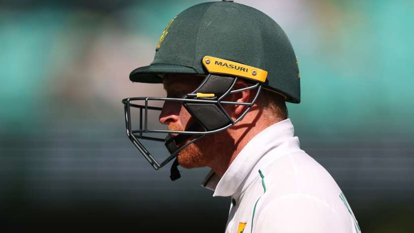 T20 के धाकड़ बल्लेबाज हेनरिक क्लासेन ने इस साल जनवरी में घोषणा कर दी थी कि वह टेस्ट क्रिकेट से संन्यास ले रहे हैं। क्लासेन को साउथ अफ़्रीकी चयनकर्ताओं ने लंबे फॉर्मेट में तरजीह नहीं दी है, उन्होंने 2019 में अपने डेब्यू के बाद से सिर्फ चार टेस्ट खेले। ऐसे में क्लासेन ने टेस्ट क्रिकेट को अलविदा कह दिया। 