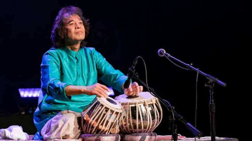 Zakir Hussain lahir pada tanggal 9 Maret 1951 di Mumbai. Ia merupakan anak dari pemain tabla Ustad Allah Rakha. Zakir mewarisi bakat bermain tabla dari ayahnya. Ia belajar memainkan alat musik dengan penuh dedikasi sejak kecil.