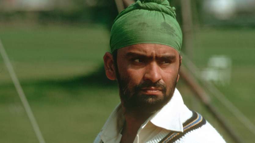 Bola menakjubkan Bishan Bedi terlihat di kriket internasional sebelumnya. Dia memainkan total 2 pertandingan selama karir Tesnya di Sydney Cricket Ground di mana dia berhasil mengambil 8 gawang dengan rata-rata 27,37. Penampilan bowling terbaik Bishan Bedi di lapangan ini adalah 3 gawang untuk 49 run. Bola menakjubkan Bishan Bedi terlihat di kriket internasional sebelumnya. Dia memainkan total 2 pertandingan selama karir Tesnya di Sydney Cricket Ground di mana dia berhasil mengambil 8 gawang dengan rata-rata 27,37. Penampilan bowling terbaik Bishan Bedi di lapangan ini adalah 3 gawang untuk 49 run.