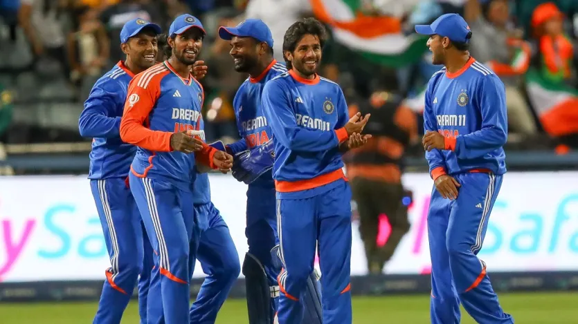 Skuad India untuk seri T20 melawan Inggris: Suryakumar Yadav (kapten), Sanju Samson (penjaga gawang), Dhruv Gurriel (penjaga gawang), Hardik Pandya, Abhishek Sharma, Tilak Verma, Rinku Singh, Nitish Kumar Reddy, Axar Patel ( wakil kapten). ), Harshit Rana, Arshdeep Singh, Muhammad Shami, Varun Chakraborty, Ravi Bishnoi, Washington Sundar.