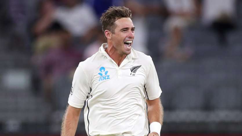 Tim Southee dari Selandia Baru berada di urutan ketiga karena mengambil gawang terbanyak sebagai kapten di Kejuaraan Tes Dunia. Selama periode ini, ia mencatatkan total 29 gawang dalam 12 pertandingan Uji Coba. Dia kemudian mengambil 5 gawang untuk 64 run yang merupakan penampilan terbaiknya. Saat ini dia telah pensiun dari Test kriket. Tim Southee dari Selandia Baru berada di urutan ketiga karena mengambil gawang terbanyak sebagai kapten di Kejuaraan Tes Dunia. Selama periode ini, ia mencatatkan total 29 gawang dalam 12 pertandingan Uji Coba. Dia kemudian mengambil 5 gawang untuk 64 run yang merupakan penampilan terbaiknya. Saat ini dia telah pensiun dari Test kriket.
