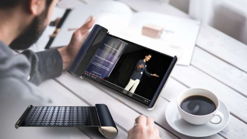 एंग्जायटी से बचने के लिए अपने स्क्रीन टाइम को कम करें। ऑफिस से घर आने के बाद स्मार्टफोन, कंप्यूटर और टैबलेट से थोड़ी दूरी बना लें। इनके बहुत अधिक इस्तेमाल से तनाव बढ़ सकता है।
