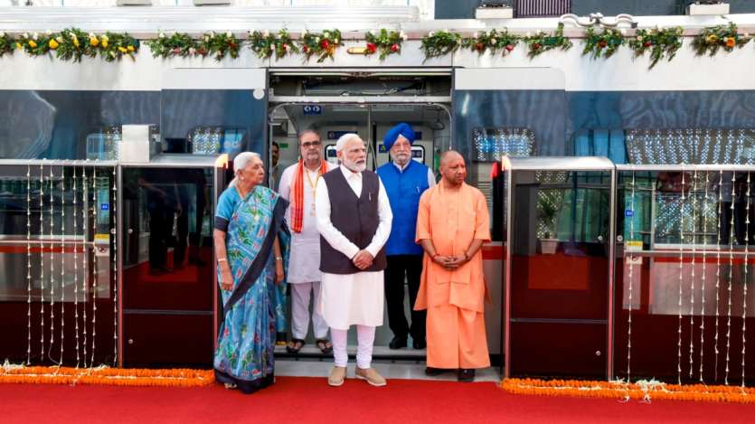 प्रधानमंत्री ने पिछले साल 20 अक्टूबर को साहिबाबाद और दुहाई डिपो के बीच 17 किलोमीटर लंबे खंड का उद्घाटन किया था। फिलहाल साहिबाबाद और मेरठ साउथ के बीच कॉरिडोर का 42 किलोमीटर लंबा हिस्सा चालू है, जिसमें नौ स्टेशन हैं। इस उद्घाटन के साथ, नमो भारत कॉरिडोर का परिचालन खंड बढ़कर 55 किलोमीटर हो जाएगा, जिसमें कुल 11 स्टेशन होंगे। 