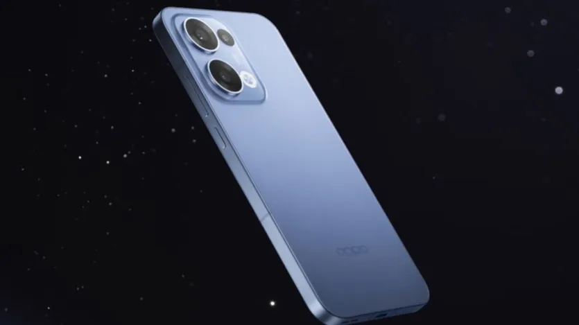 Pada ponsel Oppo Reno 13 Pro, perusahaan menghadirkan layar berukuran 6,83 inci dengan resolusi 1,5K. Perusahaan membekali prosesor MediaTek Dimensity 8350 pada smartphone ini. Smartphone ini memiliki lensa telefoto periskop 3,5x yang mendukung 120x digital zoom. Smartphone ini memiliki baterai 5800 mAh yang mendukung pengisian cepat 80W. 