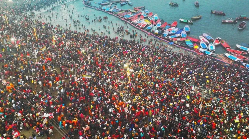 महाकुंभ में 11 जनवरी (शनिवार) से अब तक एक करोड़ से अधिक श्रद्धालु स्नान कर चुके हैं। इस बार 40 करोड़ से अधिक श्रद्धालुओं के महाकुंभ में आने के कयास लगाए जा रहे हैं।