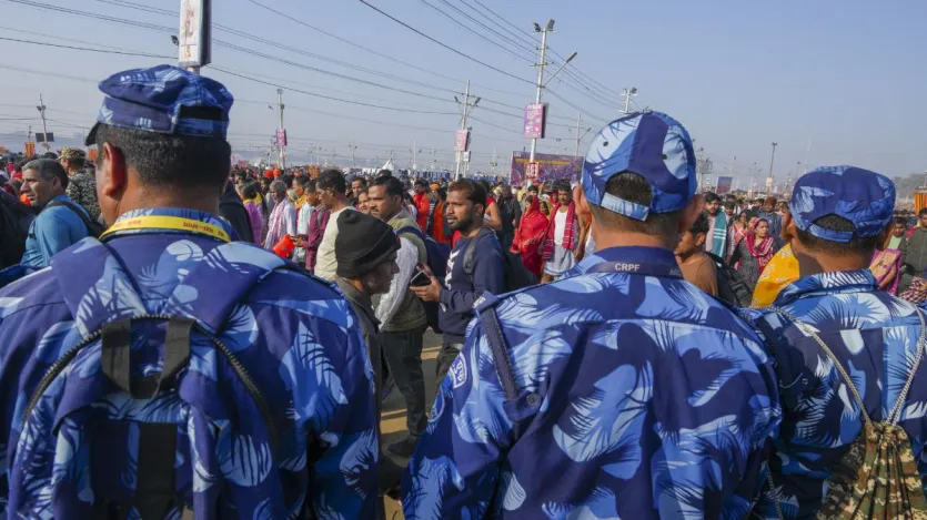 प्रशासन ने कहा है कि श्रद्धालुओं का आवागमन सुचारू रूप से हो रहा है और हम भीड़ वाली सभी जगहों पर सतर्कता बरत रहे हैं। हमने इस बार सभी व्यवस्थाएं और मजबूत की हैं।