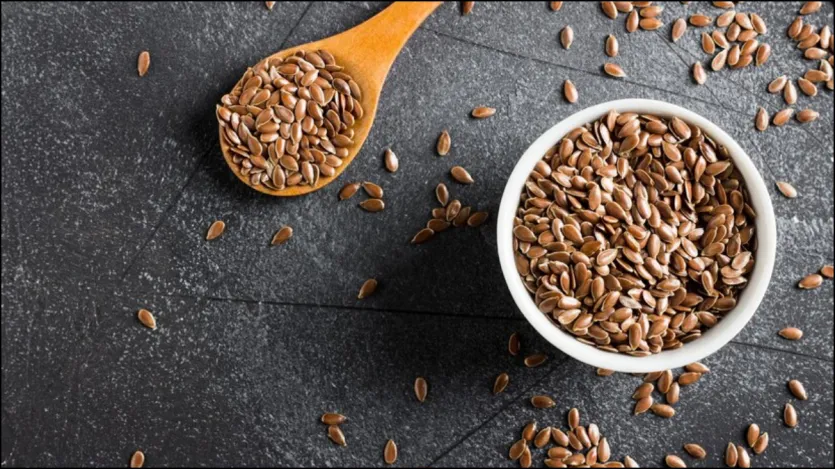A linhaça possui muito ácido graxo ômega-3. Além disso, as sementes de linho são ricas em fibras. Comer sementes de linho melhora a função hepática. O que impede que a gordura do fígado se acumule. As sementes de linhaça de mascar também reduzem a inflamação. Você pode assar e comer assim. A linhaça possui muito ácido graxo ômega-3. Além disso, as sementes de linho são ricas em fibras. Comer sementes de linho melhora a função hepática. O que impede que a gordura do fígado se acumule. As sementes de linhaça de mascar também reduzem a inflamação. Você pode assar e comer assim.
