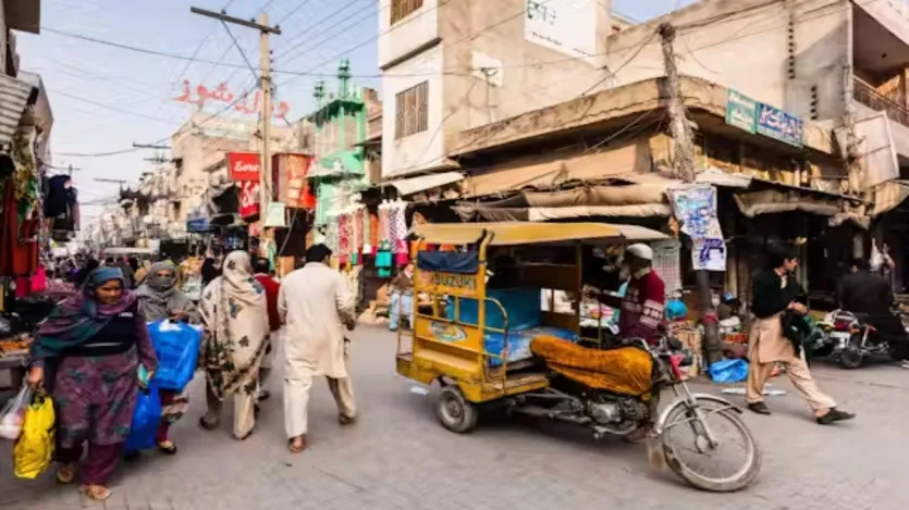 न्यूम्बियो द्वारा जारी किए गए 2025 के ग्लोबल सेफ्टी इंडेक्स में पाकिस्तान को 65वां स्थान मिला है, जबकि भारत को 66वां स्थान मिला है।