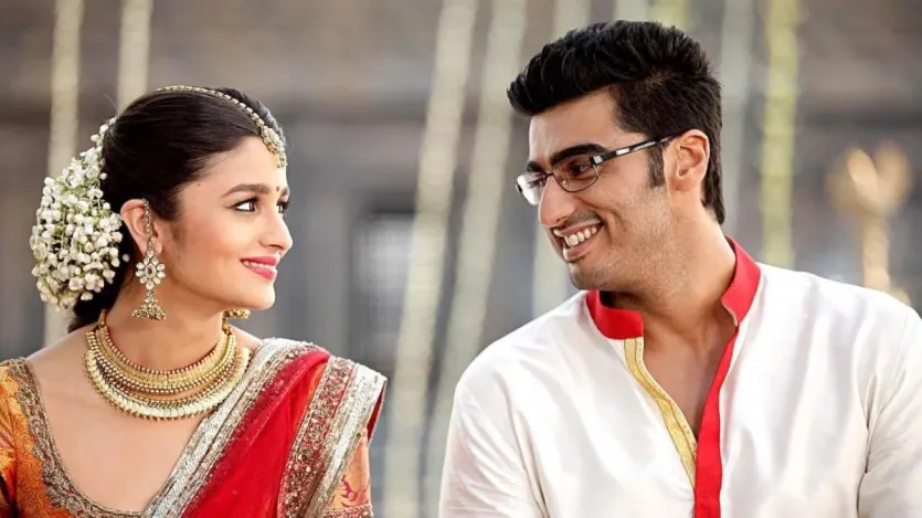 साल 2014 की फिल्म '2 स्टेट्स' के निर्माताओं ने सबसे पहले कृष अर्जुन कपूर द्वारा अभिनीत की भूमिका के लिए रणबीर कपूर से संपर्क किया था। यह फिल्म चेतन भगत उपन्यास पर आधारित है। अभिषेक वर्मन द्वारा निर्देशित इस फिल्म में अर्जुन कपूर के साथ आलिया भट्ट और अमृता सिंह भी मुख्य भूमिकाओं में हैं। साल 2014 की फिल्म '2 स्टेट्स' के निर्माताओं ने सबसे पहले कृष अर्जुन कपूर द्वारा अभिनीत की भूमिका के लिए रणबीर कपूर से संपर्क किया था। यह फिल्म चेतन भगत उपन्यास पर आधारित है। अभिषेक वर्मन द्वारा निर्देशित इस फिल्म में अर्जुन कपूर के साथ आलिया भट्ट और अमृता सिंह भी मुख्य भूमिकाओं में हैं।