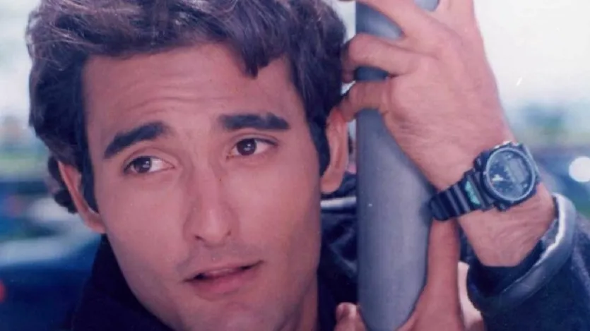 2008 में आईएएनएस को दिए एक इंटरव्यू में अक्षय खन्ना ने बताया था कि उनके लिए अपने पिता के साथ काम करना काफी चुनौतीपूर्ण अनुभव था। यही नहीं, इस दौरान उन्होंने अमिताभ बच्चन के साथ काम करने को लेकर भी अपने डर का खुलासा किया था।