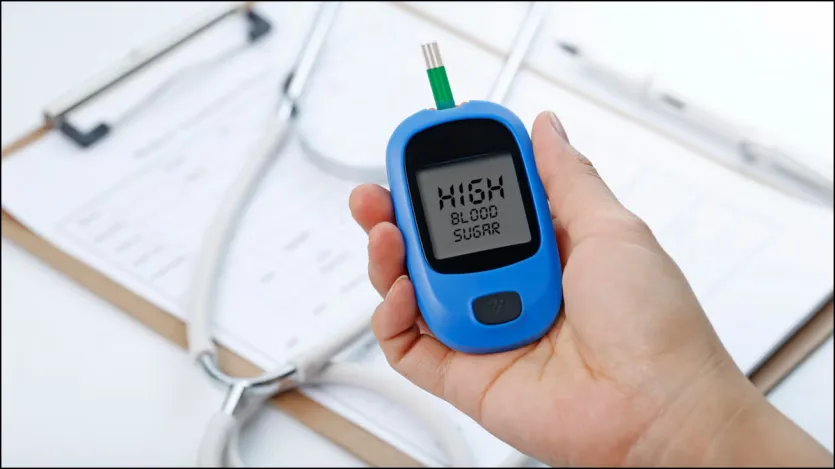 Se você vir sintomas de açúcar no corpo, não os ignore. O açúcar no sangue pode ser reduzido com alguns remédios para casa com o tratamento do diabetes. Conheça as maneiras de reduzir o nível de açúcar. Se você vir sintomas de açúcar no corpo, não os ignore. O açúcar no sangue pode ser reduzido com alguns remédios para casa com o tratamento do diabetes. Conheça as maneiras de reduzir o nível de açúcar.