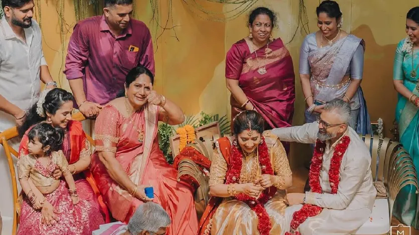 बता दें, 'बिग बॉस' फेम प्रियंका देसपांडे की शादी पहले प्रवीण कुमार से हुई थी। दोनों की शादी साल 2016 से है। उनके तलाक की अफवाहें 2022 में सामने आईं। उस दौरान एक्ट्रेस ने इन्हें गलत बताया था, लेकिन बाद में दोनों अलग हो गए और फिर उनकी लाइफ में वासी की एंट्री हुई। हालांकि इस बात का कोई ठोस सबूत नहीं है कि उनका आधिकारिक रूप से तलाक कब हुआ था।