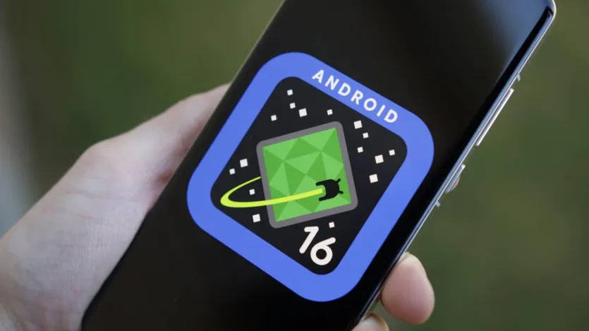 Android 16 के इंटरफेस में बड़ा बदलाव देखने को मिल सकता है। इसके नोटिफिकेशन पैनल में आपको यह बदलाव देखने को मिलेगा। नोटिफिकेशन पैनल को स्लाइड करने पर बैकग्राउंड ब्लर हो जाएगा। साथ ही, इसमें आइकन की डेप्थ देखी जा सकती है। स्लाइड करने के बाद भी आपको पता चलेगा कि आपने कौन सा ऐप बैकग्राउंड में ऑन किया है।