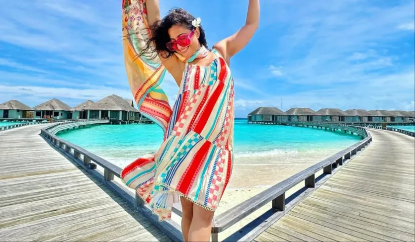 सीरियल में ऐश्वर्या को ग्रे कैरेक्टर पाखी के किरदार में दर्शकों उन्हें बहुत पसंद किया। हालांकि, शो बिज में एक्ट्रेस का शुरुआती दौर कई मुश्किलों भरा रहा। उन्होंने हार नहीं मानी और आज वह टेलीविजन इंडस्ट्री की सबसे लोकप्रिय एक्ट्रेस में से एक हैं। हाल ही में ऐश्वर्या शर्मा ने अपने करियर से लेकर कास्टिंग काउच का सामना करने के बारे में खुलकर बात की।