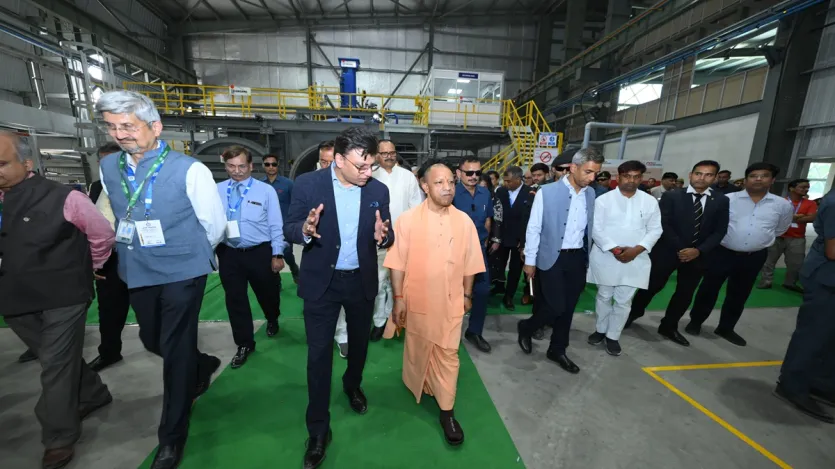 Talking about the range of BrahMos, the range of BrahMos, which is a surface to surface from the ground, is 450 km, which can be increased to 800 km. During Operation Sindoor, BrahMos has become a time on Pakistan. Talking about the range of BrahMos, the range of BrahMos, which is a surface to surface from the ground, is 450 km, which can be increased to 800 km. During Operation Sindoor, BrahMos has become a time on Pakistan.