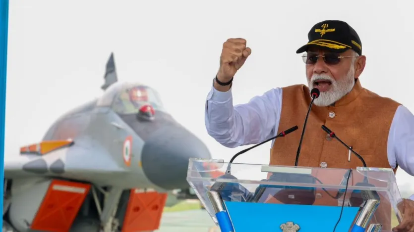 PM मोदी ने एक्स पर तस्वीरें शेयर करते हुए लिखा, 