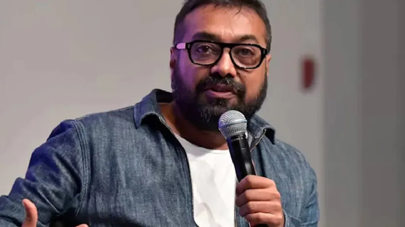 अब हाल ही में अनुराग कश्यप ने बॉलीवुड के अपने फेवरेट स्टारकिड के बारे में भी बताया। अनुराग कश्यप ने रणबीर कपूर, आलिया भट्ट और अयान मुखर्जी जैसे सेलेब्स को अपना पसंदीदा नेपो किड बताया। इस बीच उन्होंने एक और नाम लिया, जिसने सबको चौंका दिया। अनुराग कश्यप ने किसका नाम लिया, चलिए जानते हैं।