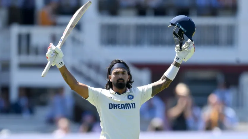 केएल राहुल ने लॉर्ड्स टेस्ट में शानदार शतक जड़ा और SENA देशों में सबसे ज्यादा रन बनाने वाले भारतीय ओपनर्स की लिस्ट में वीरेंद्र सहवाग से आगे निकल गए। आइए जानते हैं SENA देशों में सबसे ज्यादा रन बनाने वाले भारतीय सलामी बल्लेबाजों के बारें में... केएल राहुल ने लॉर्ड्स टेस्ट में शानदार शतक जड़ा और SENA देशों में सबसे ज्यादा रन बनाने वाले भारतीय ओपनर्स की लिस्ट में वीरेंद्र सहवाग से आगे निकल गए। आइए जानते हैं SENA देशों में सबसे ज्यादा रन बनाने वाले भारतीय सलामी बल्लेबाजों के बारें में...