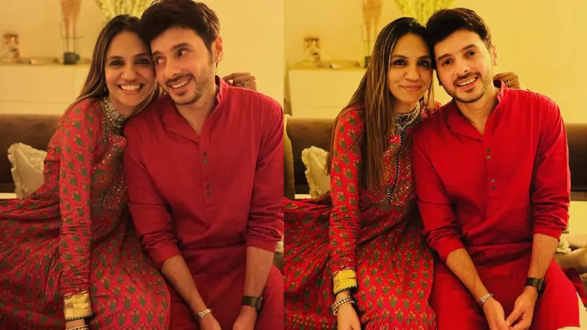 दिव्येंदु ने एक इंटरव्यू में बताया था कि वह आकांक्षा को कॉलेज के समय से ही बेहद पसंद करते थे, लेकिन कभी भी अपने जज्बात जाहिर नहीं कर पाए। उन्होंने कहा, 'आकांक्षा मेरी बहुत अच्छी दोस्त थी। मैं उसकी बहुत परवाह करता था, लेकिन कभी भी हिम्मत नहीं जुटा पाया कि उसे बता सकूं कि मैं उससे प्यार करता हूं।' दिव्येंदु को डर था कि अगर उन्होंने अपने दिल की बात कह दी तो कहीं उनकी दोस्ती टूट न जाए।