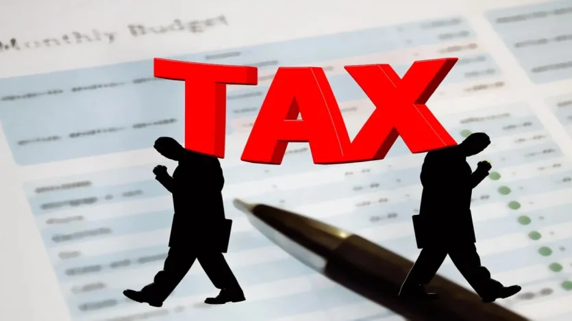 भारत में 10 वां सबसे भ्रष्ट विभाग कर विभाग यानी Income Tax, GST का है। इस विभाग के लोगों पर छापों से बचाव में लेन-देन, फर्जी रिटर्न, व्यापारियों से अवैध वसूली का आरोप है।
भारत में 10 वां सबसे भ्रष्ट विभाग कर विभाग यानी Income Tax, GST का है। इस विभाग के लोगों पर छापों से बचाव में लेन-देन, फर्जी रिटर्न, व्यापारियों से अवैध वसूली का आरोप है।