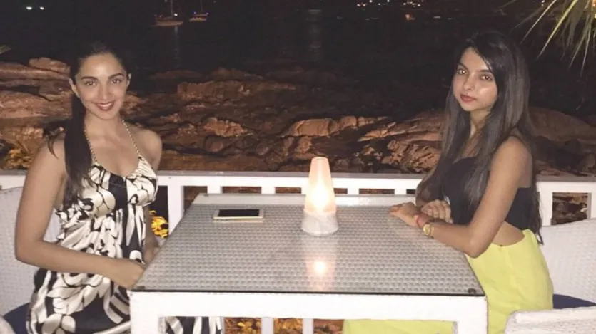 पेशे से वकील इशिता अपनी सादगी और खूबसूरती से आपका दिल जीत लेंगी। सुर्खियों से दूरी बनाए रखना पसंद करने वाली इशिता कैसी दिखती हैं, क्या करती हैं और सोशल मीडिया पर कितना एक्टिव हैं, ये सब हम आपको यहां बताने वाले हैं। याद दिला दें कि कियारा की शादी के बाद से इशिता की खूबसूरत तस्वीरें इंटरनेट पर तेजी से वायरल हुईं और लोगों ने उनकी तुलना किसी फिल्मी एक्ट्रेस से की।