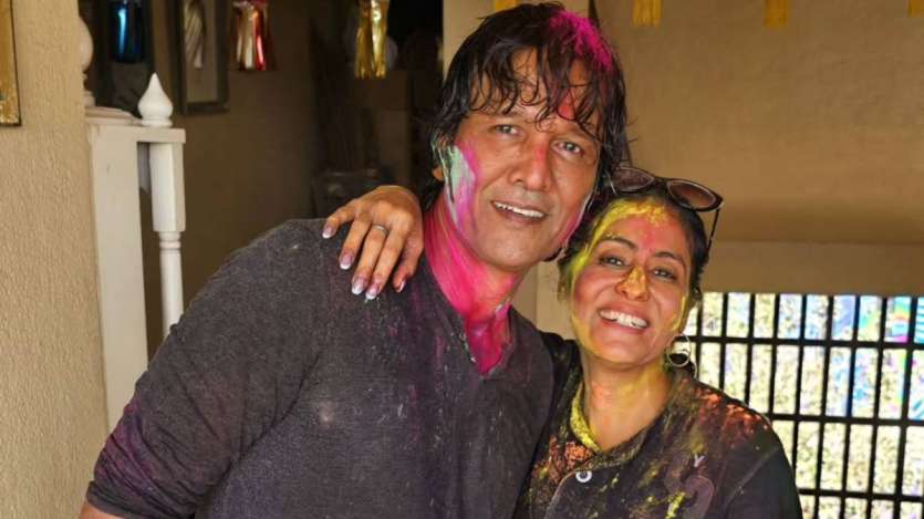 ‘स्पेशल ऑप्स’ के हिम्मत सिंह की पत्नी हैं TV की सुपरस्टार, कभी घर का किराया बचाने के लिए की थी शादी ‘स्पेशल ऑप्स’ के हिम्मत सिंह की पत्नी हैं TV की सुपरस्टार, कभी घर का किराया बचाने के लिए की थी शादी