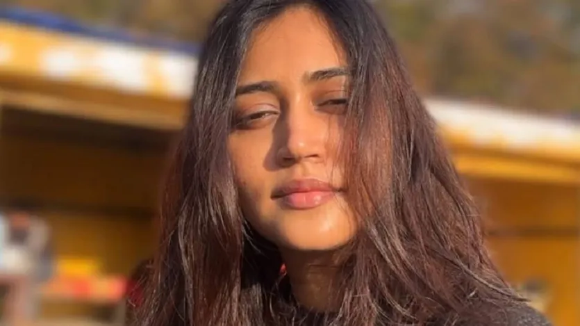 सान्विका से जब उस अभिनेत्री का नाम पूछा गया, जो उन्हें प्रेरित करती हैं तो जवाब में उन्होंने तब्बू का नाम लिया। उन्होंने कहा- 'मुझे तब्बू मैम का काम बहुत पसंद है। कोंकणा सेन शर्मा भी बहुत प्रभावशाली लगती हैं। उन्होंने तितौली मां में जो काम किया है, वह मुझे बहुत पसंद आया। अगर उनके लेवल तक मैं पहुंच सकूं तो ये मेरे लिए बहुत बड़ी बात होगी।'