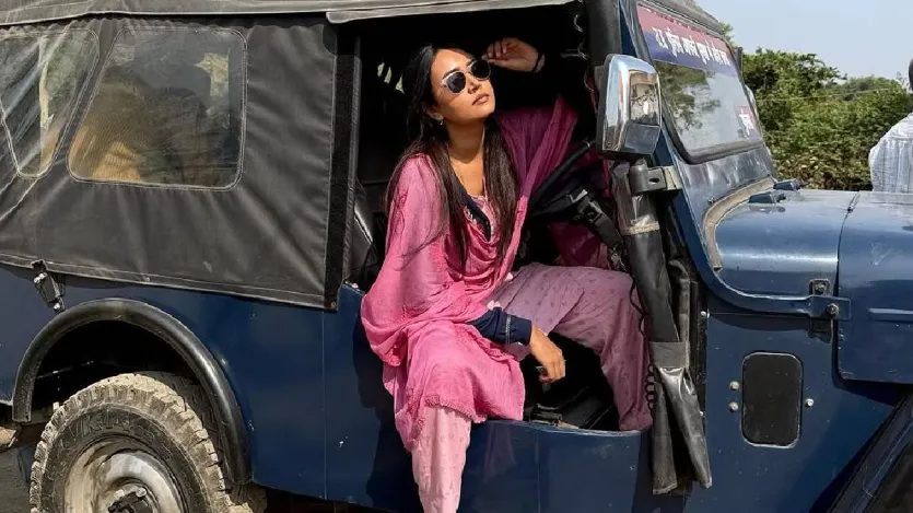 सान्विका ने कहा कि वह शाहरुख खान को अपनी प्रेरणा मानती हैं और उनके जैसा कुछ सीखने की इच्छा रखती हैं। उन्होंने कहा- 'मैं मानती हूं कि मैं उनकी तरह नहीं बन सकती, लेकिन मैं चाहती हूं कि मैं भी कुछ वैसा ही सीखूं। ह्यूमर, प्रेजेंस ऑफ माइंड... उनमें सब कमाल है।'
