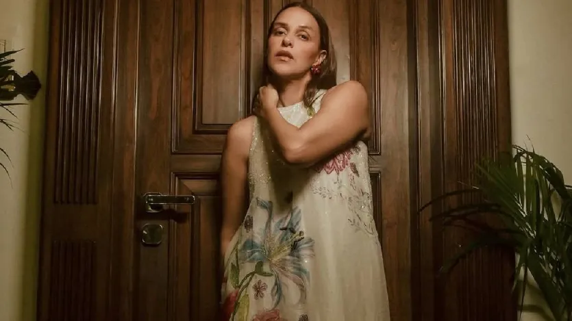 नेहा धूपिया ने पिछले दिनों ही एक पोस्ट के जरिए खुलासा किया था कि उन्होंने पिछले कुछ महीनों में 23 किलो वजन कम किया है। इसी के साथ उन्होंने ये भी बताया कि उन्होंने इतना वजन कैसे कम किया और इसके लिए उन्होंने कौन सा तरीका अपनाया। साथ ही उन्होंने अपनी डाइट पर भी खुलकर बात की।