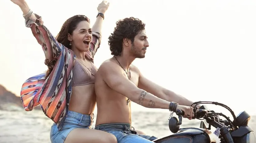 यशराज फिल्म्स ने सैयारा को प्रमोट न करके एक बड़ा मार्केटिंग रिस्क उठाया और न्यूज एजेंसी एएनआई के साथ बातचीत में YRF के प्रोड्यूसर अक्षय विधानी ने इसके बारे में बात की और साथ ही सैयारा की प्रमोशन स्ट्रेटजी पर से भी पर्दा उठाया।